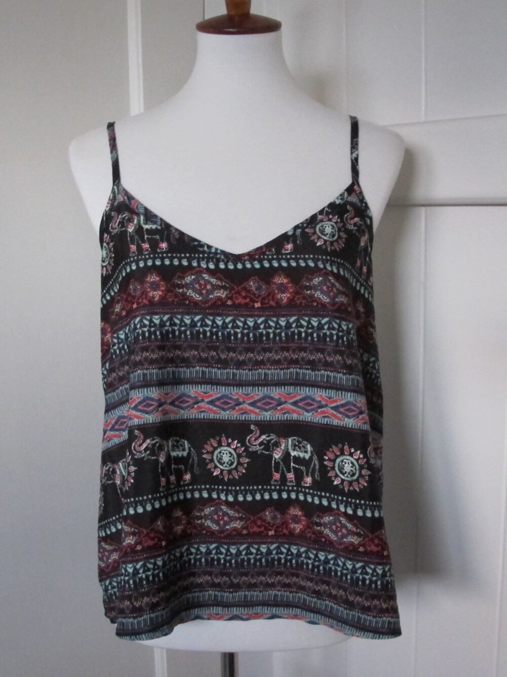 Hollister | Y2K Southeast Asia Boho Elephant Print